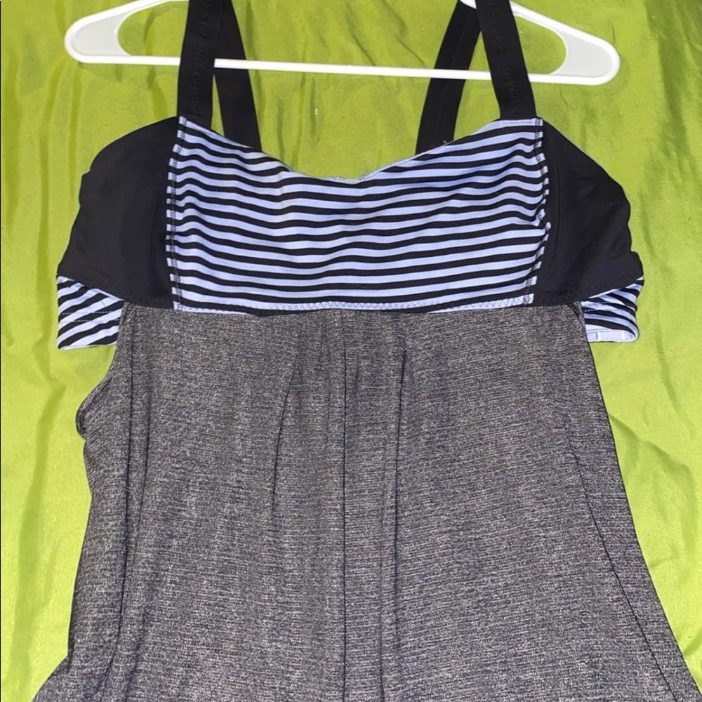 Lululemon tank size 12